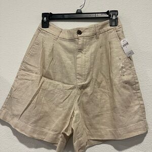 GAP Women's Cream Bermuda Shorts
